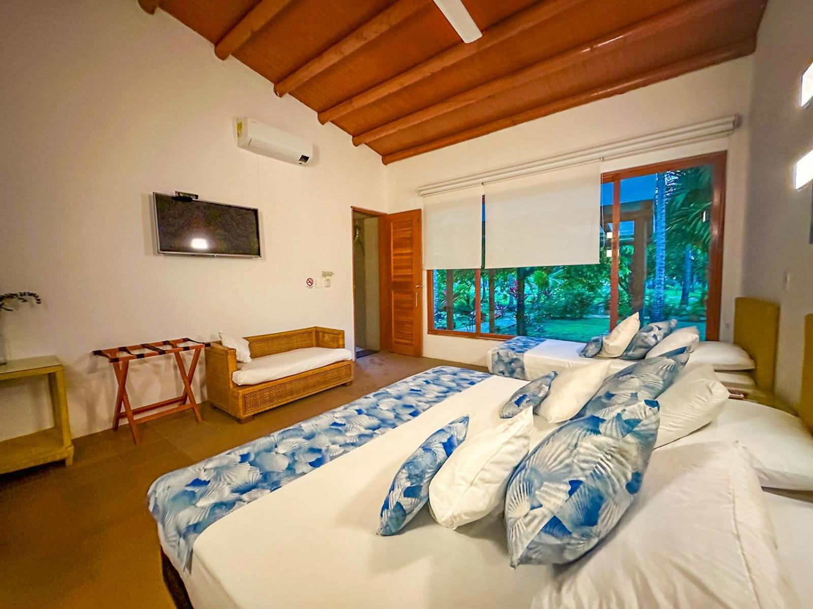 Hotel Chiniu Паломино Екстериор снимка
